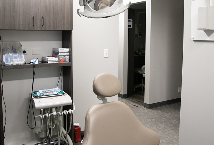 Dental treatment chair