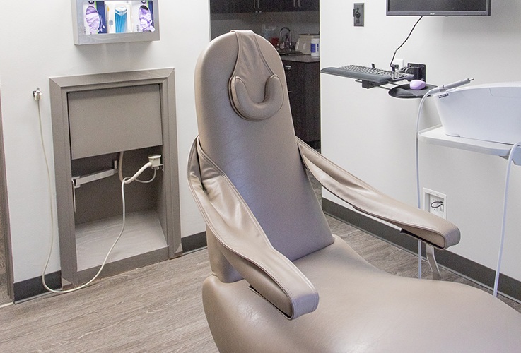 Dental treatment chair